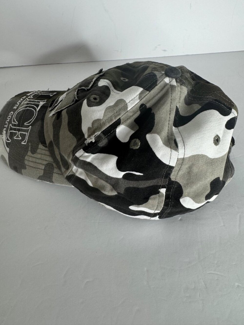 New Alice Hollywood Green Split-Camo Atelier Trucker Cap - Picture 5 of 8